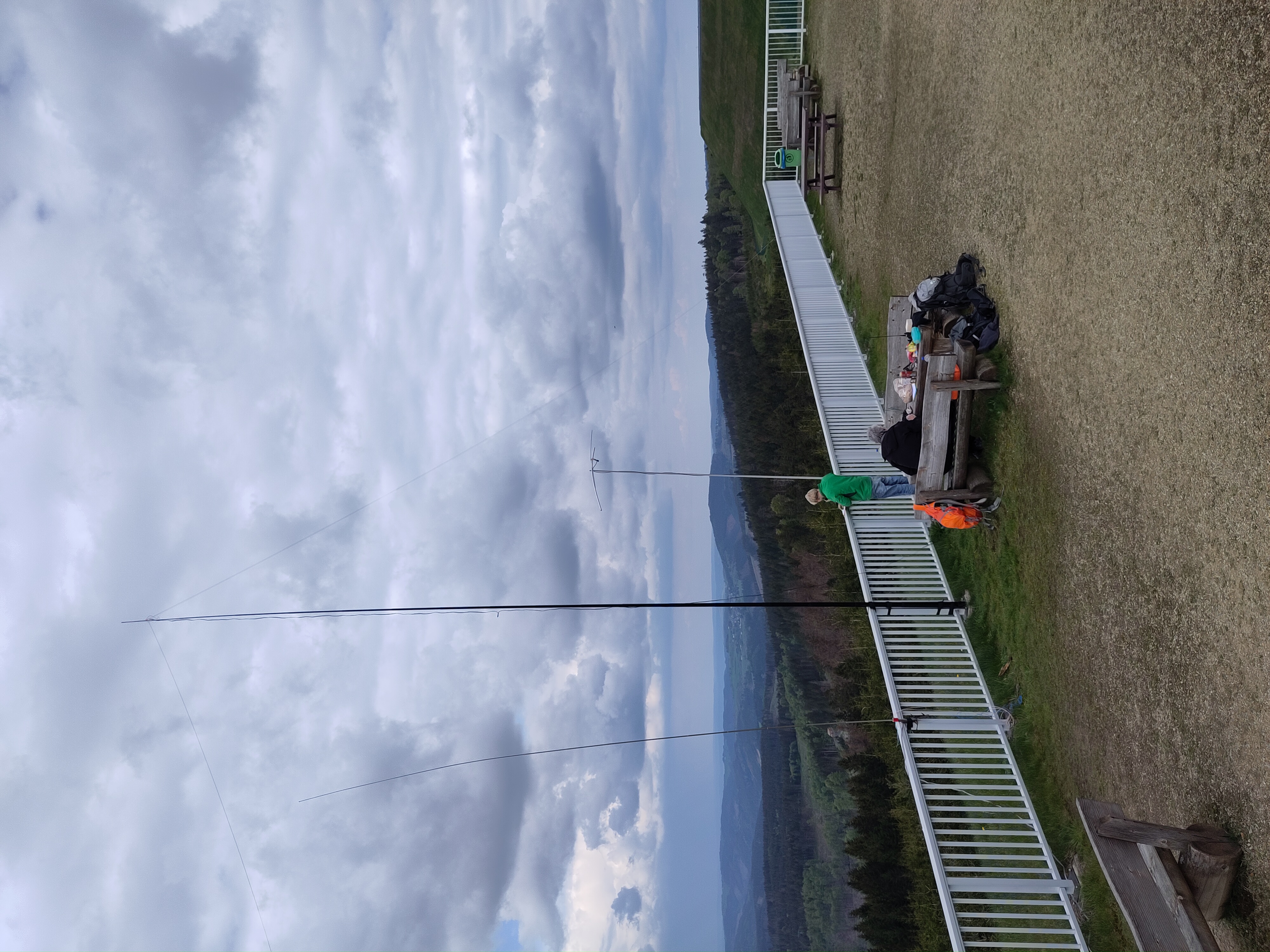 DM3MA und DL6MOG auf dem Großen Farmdenkopf bei kälterem Wetter ©Rauch